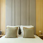Spacious Apartment - 3Br-8P - Moulin Rouge