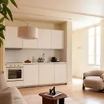Spacious Apartment - 3Br-8P - Moulin Rouge