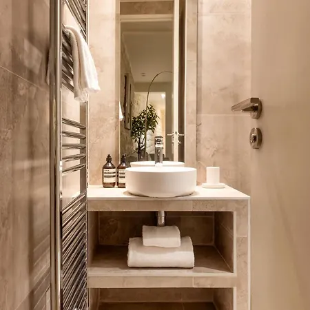 Apartment Spacious - 3br-8p - Moulin Rouge Paris