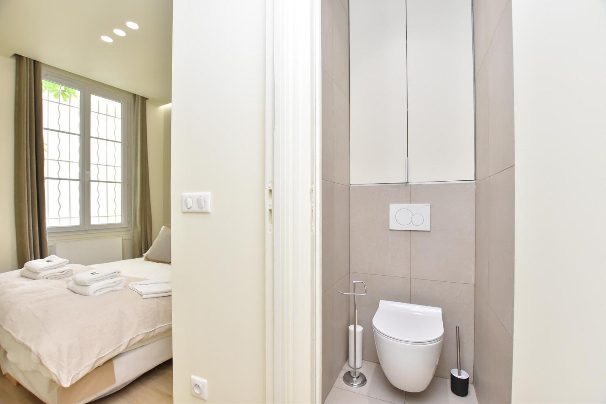Spacious - 3br-8p - Moulin Rouge