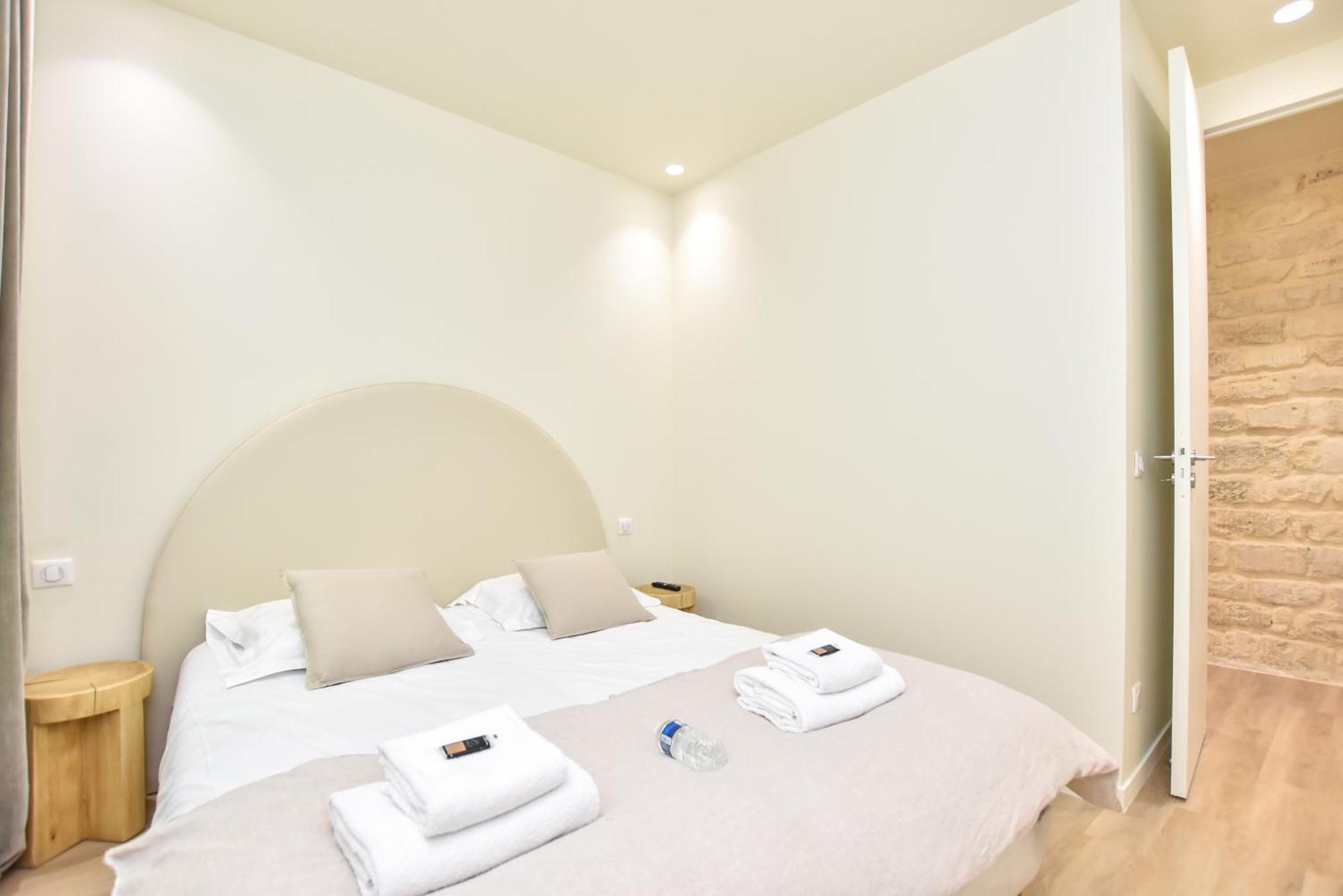 Apartment Spacious - 3br-8p - Moulin Rouge