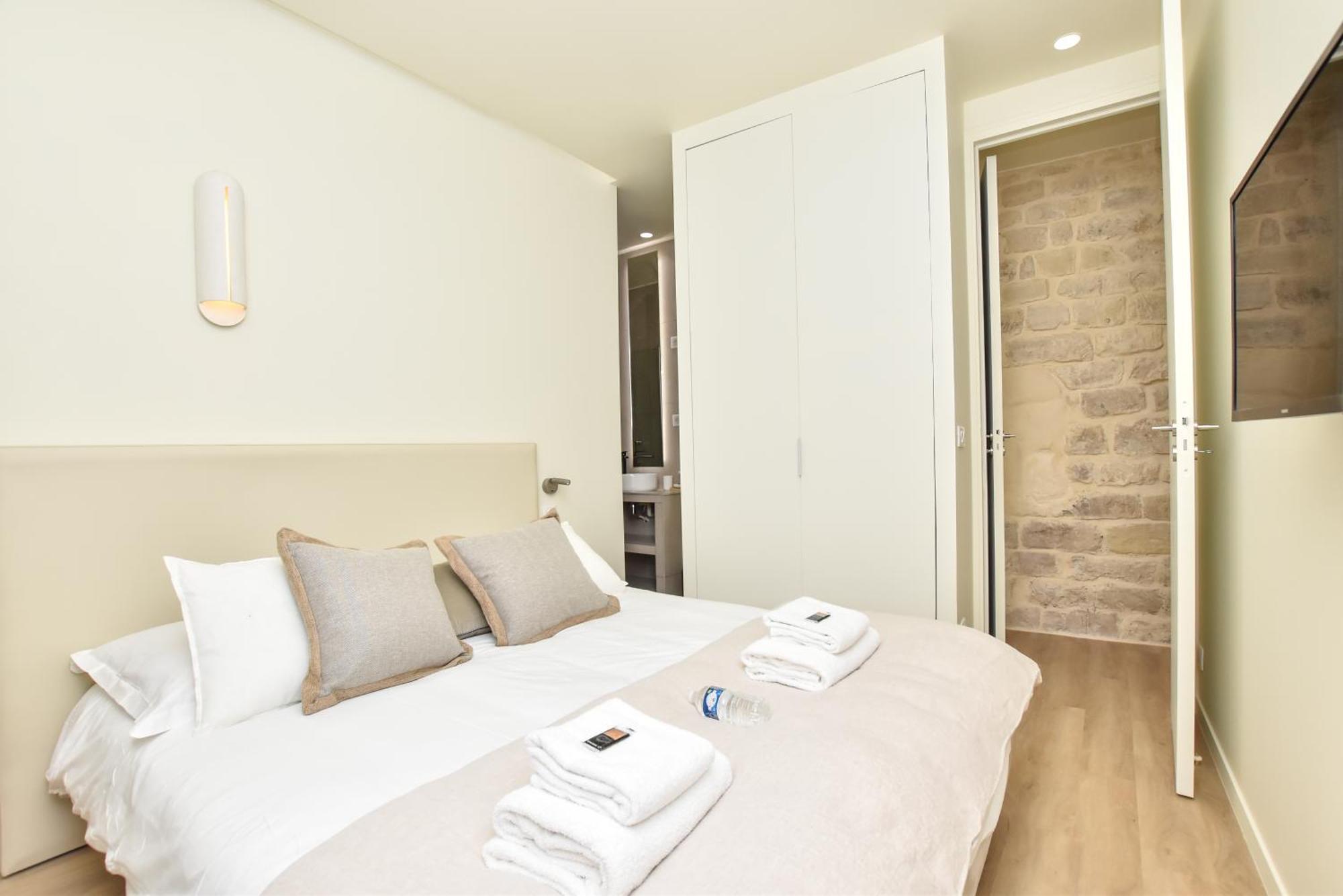 Apartment Spacious - 3br-8p - Moulin Rouge Paris