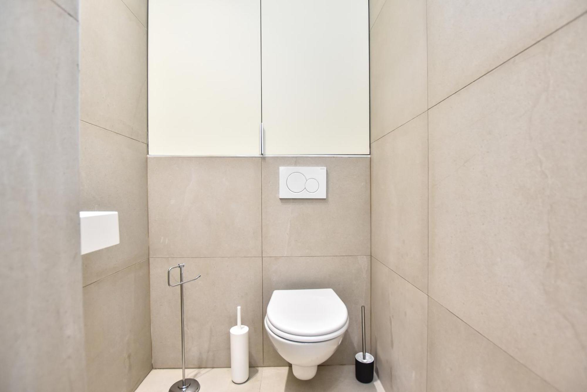 Spacious - 3br-8p - Moulin Rouge Apartment *